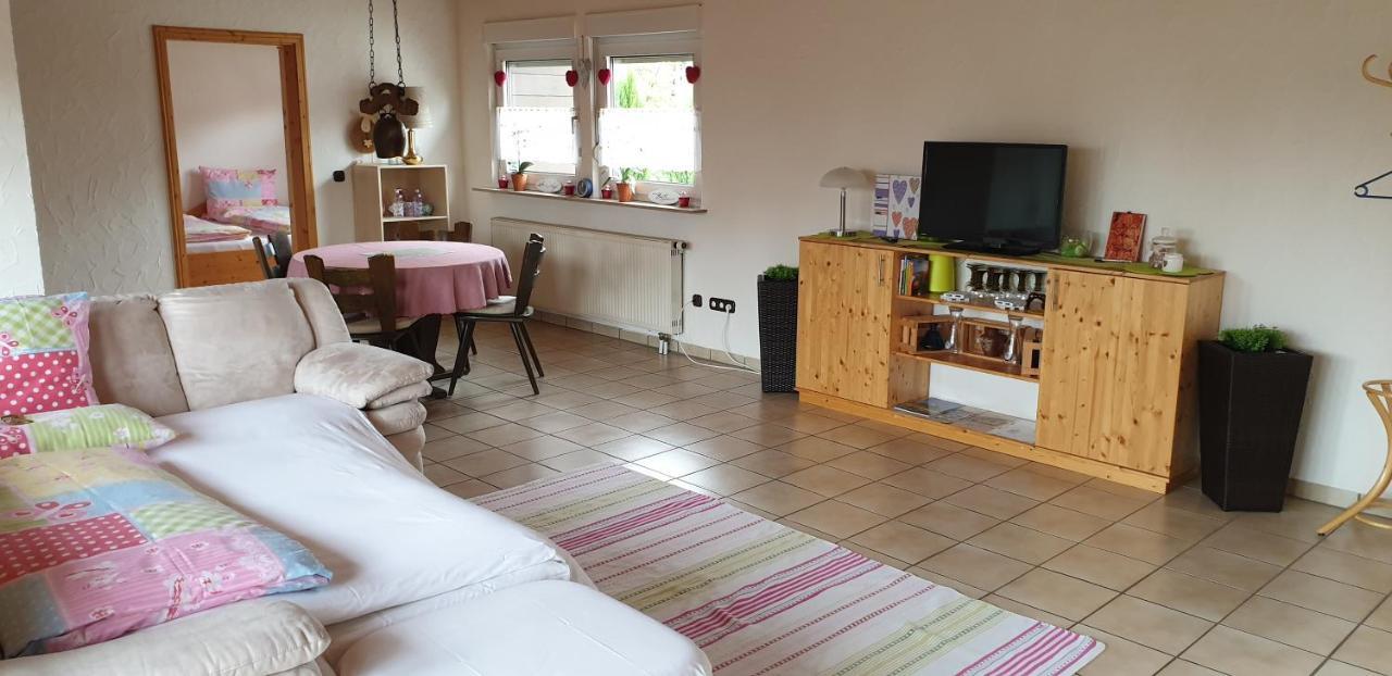 Ferienwohnung Weingut Leis Oestrich-Winkel Esterno foto