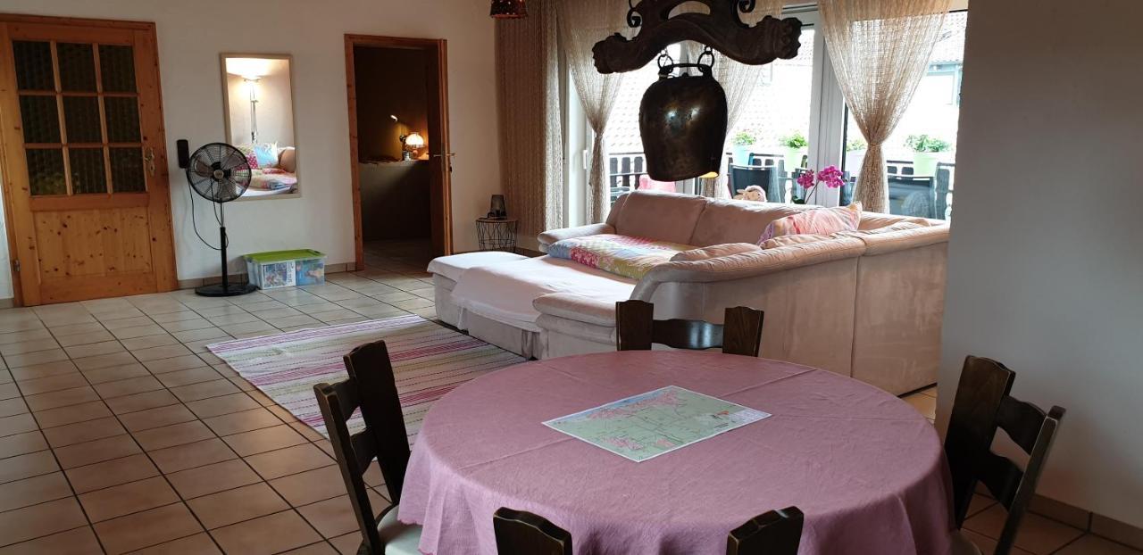 Ferienwohnung Weingut Leis Oestrich-Winkel Esterno foto